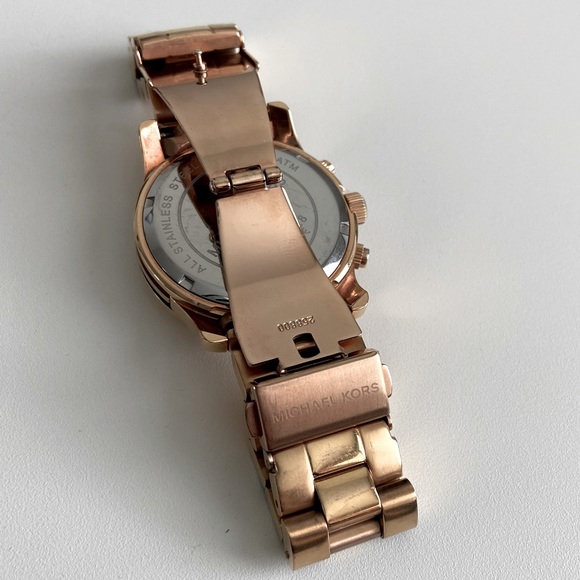 Michael Kors Women’s Rose Gold Watch MK5128 main image 6